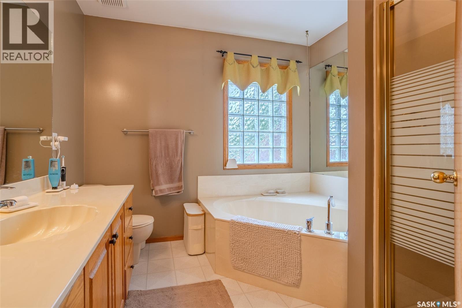 406 Braeburn CRESCENT — photo 30