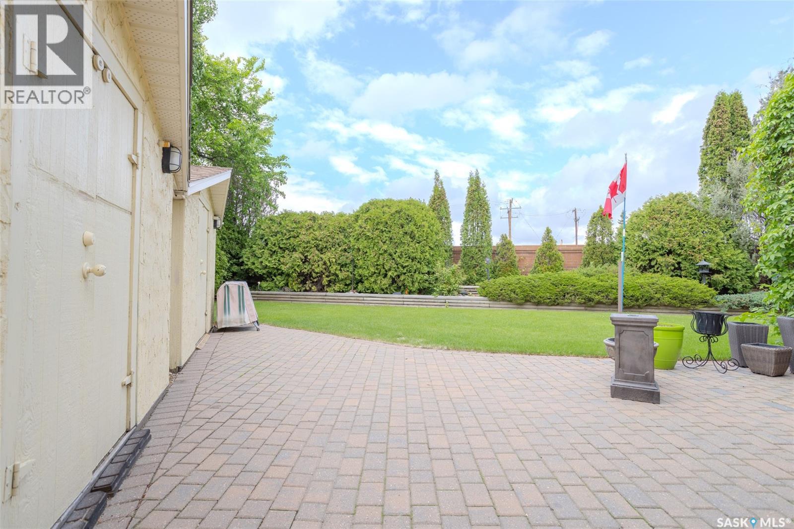 406 Braeburn CRESCENT — photo 44