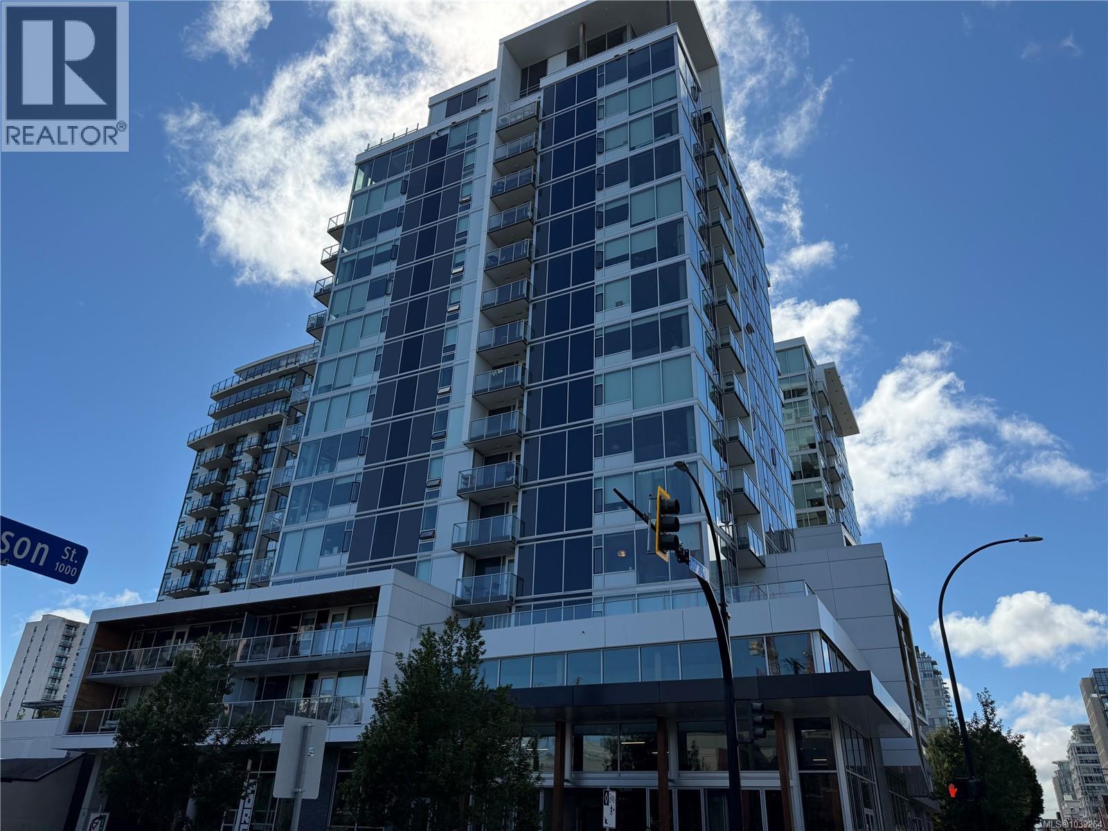 713 989 Johnson Street, Victoria