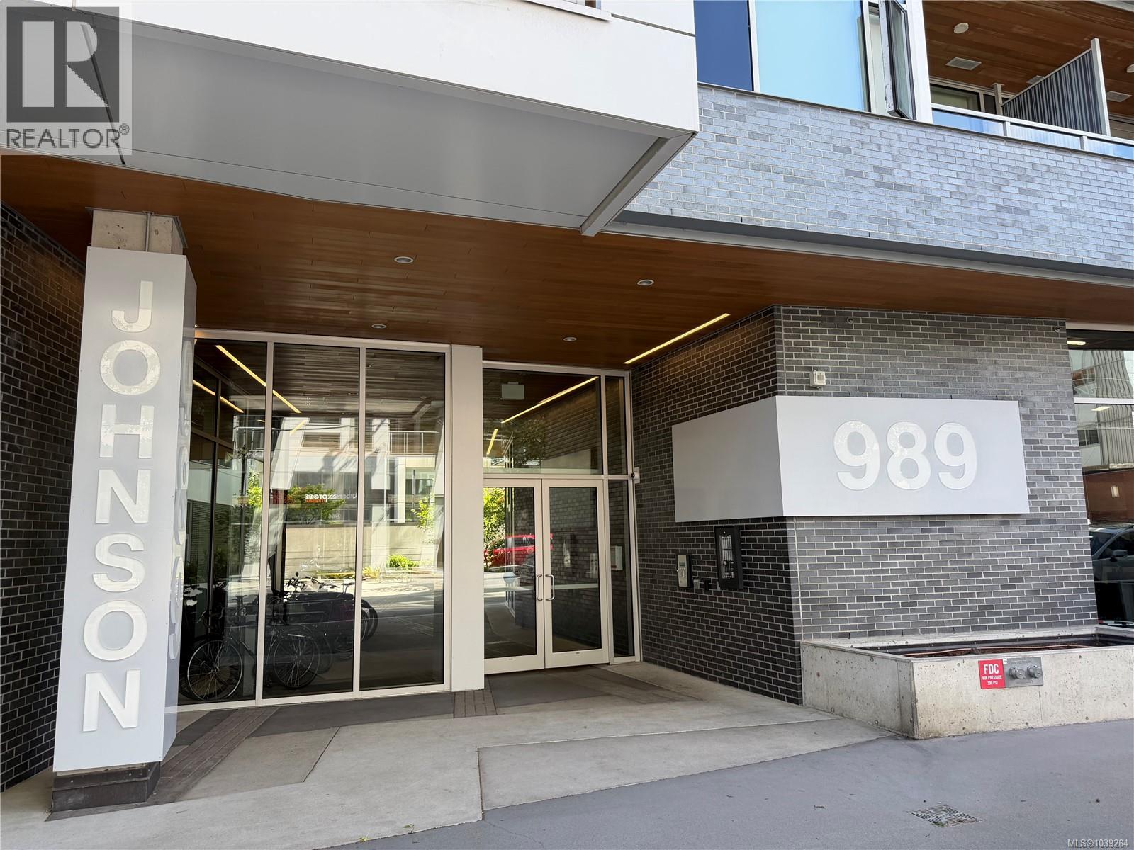 713 989 Johnson Street, Victoria