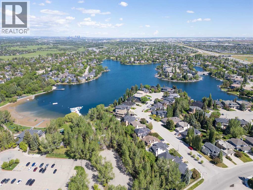 30 Mt Yamnuska Court SE — photo 33