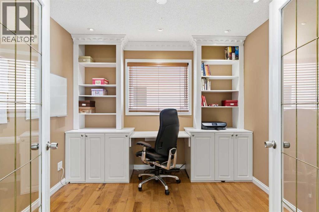 30 Mt Yamnuska Court SE - photo 5