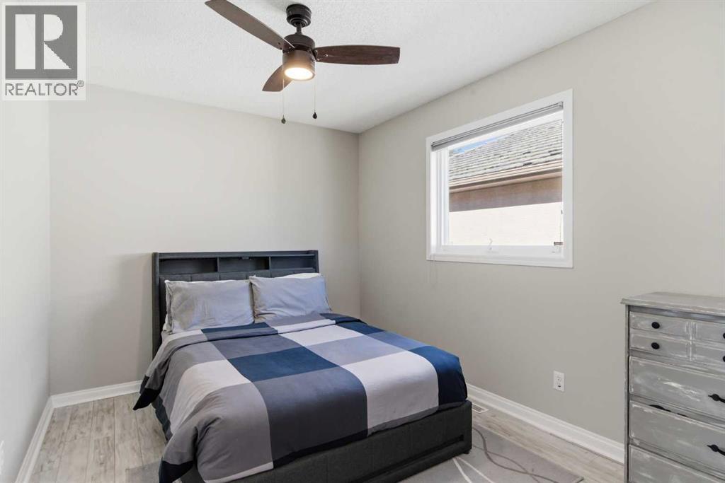 30 Mt Yamnuska Court SE — photo 19
