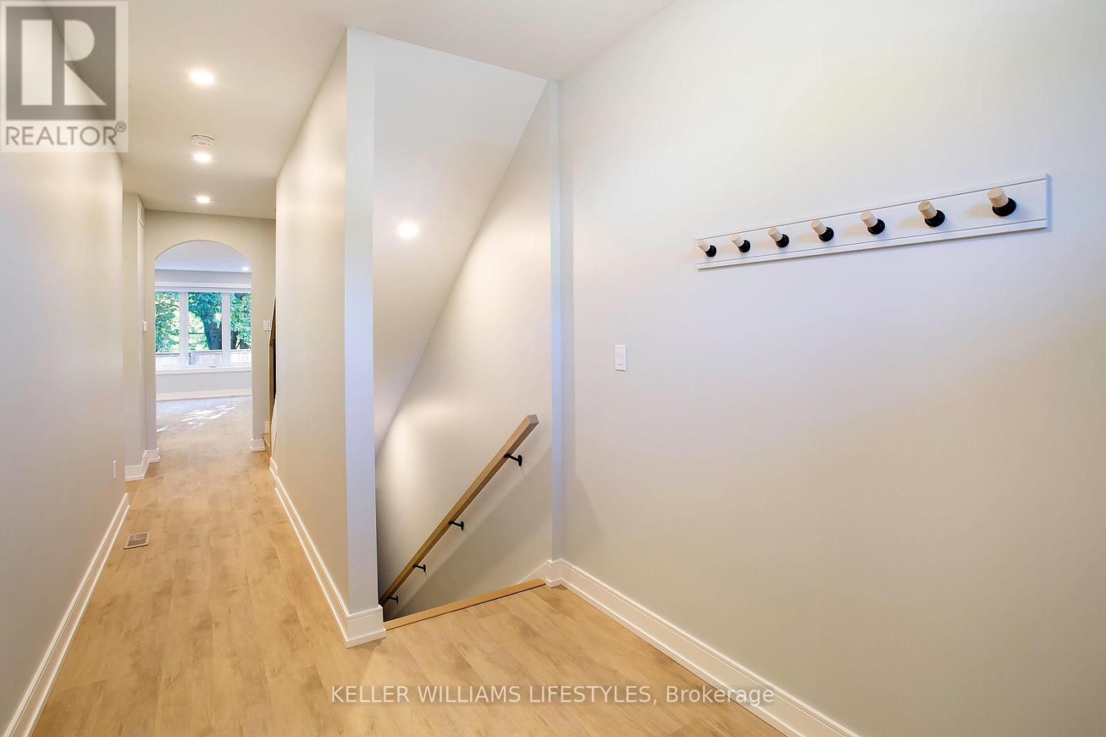 121 CATHCART STREET - 9