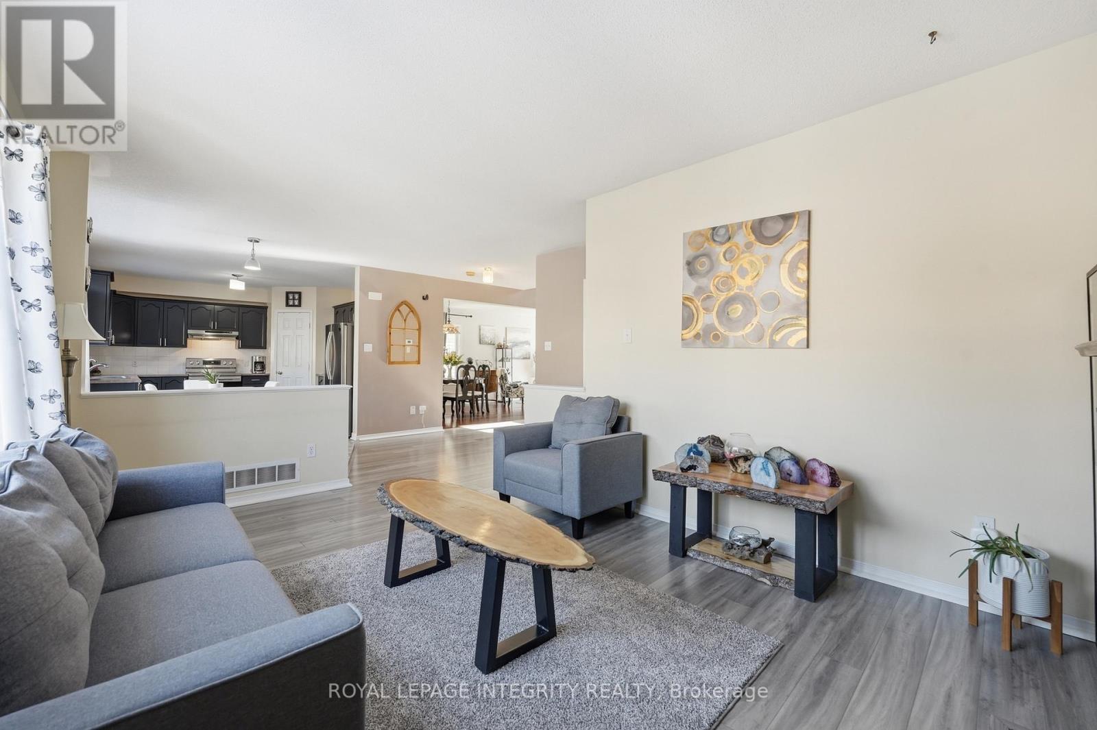 127 STONEY POND COURT — photo 12 of 28