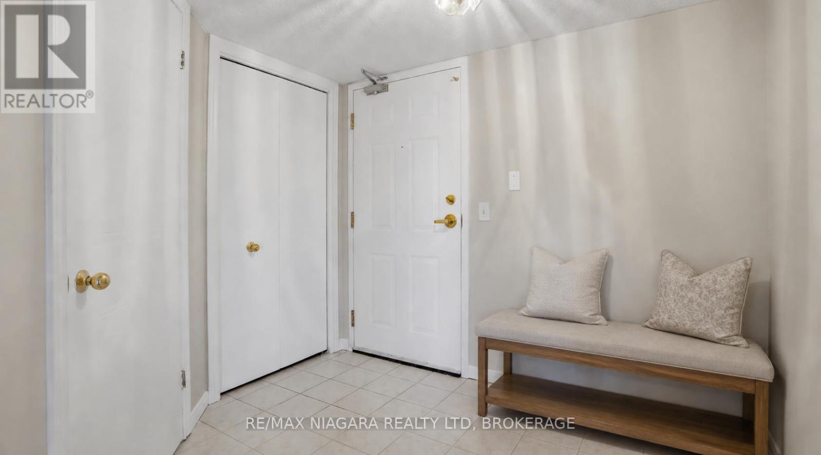 #210 3420 FREDERICK AVENUE - 5