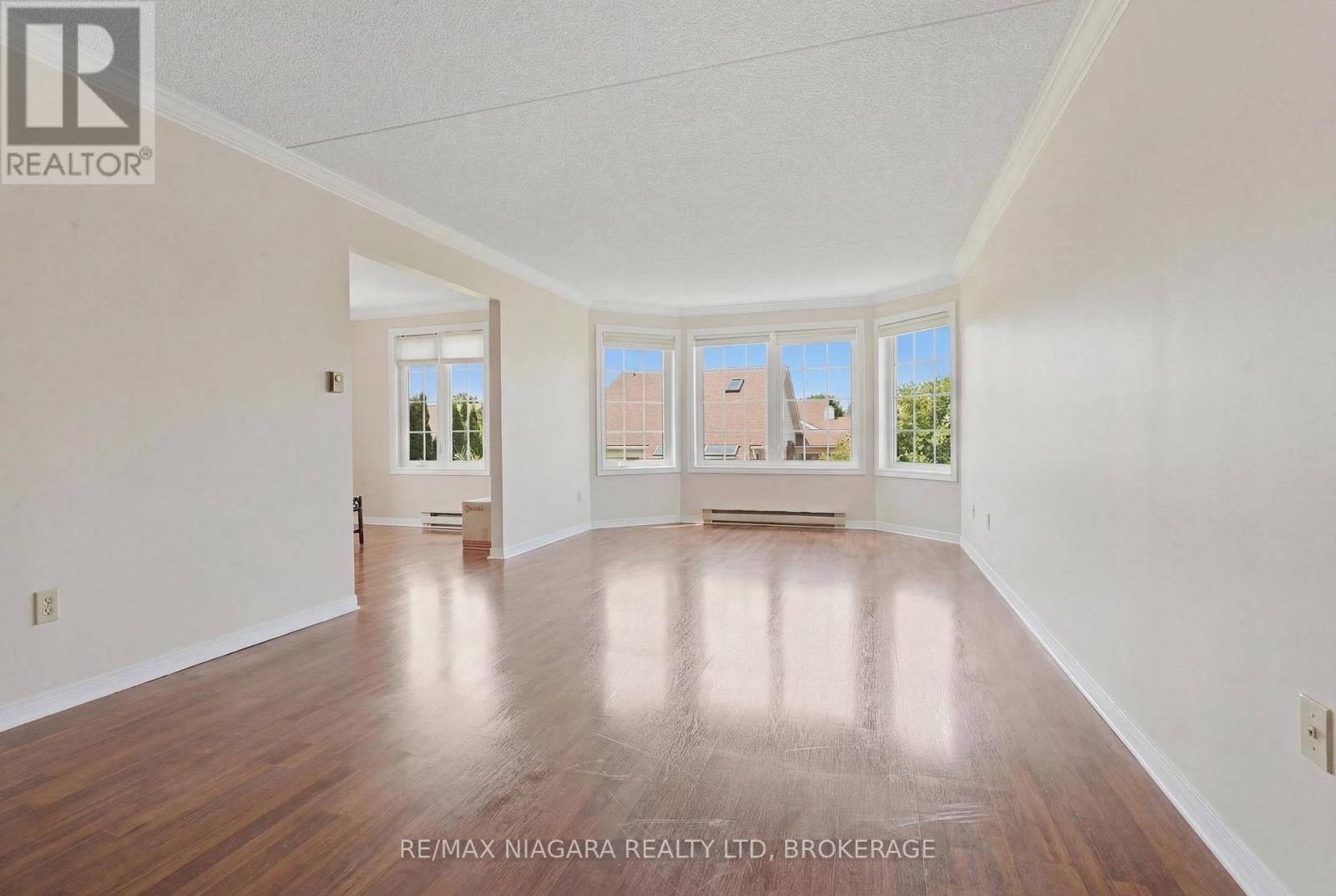 #210 3420 FREDERICK AVENUE - 7
