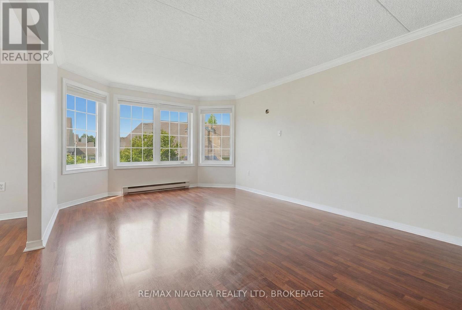 #210 3420 FREDERICK AVENUE - 9
