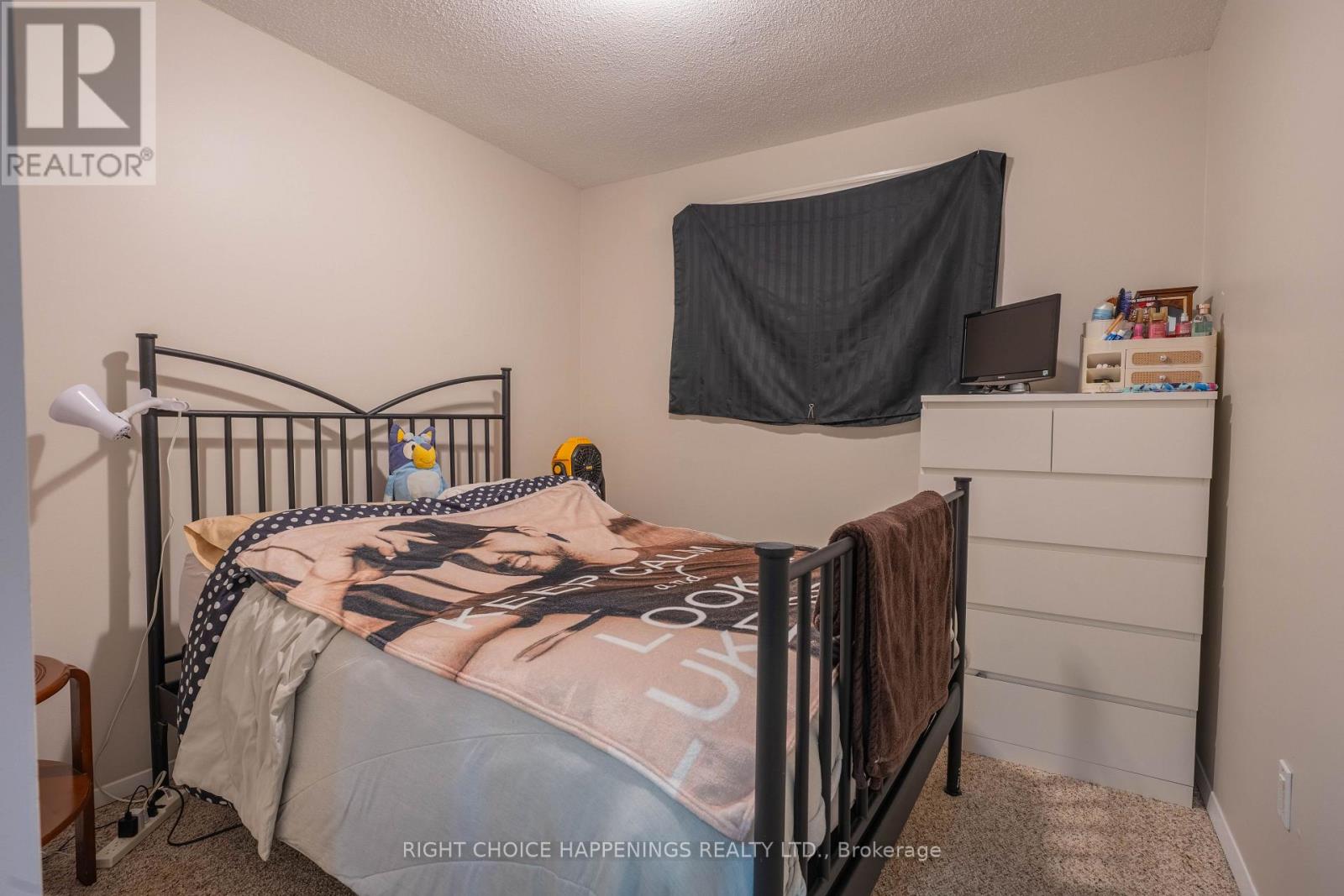 10 NEWLEAF CRESCENT - 10