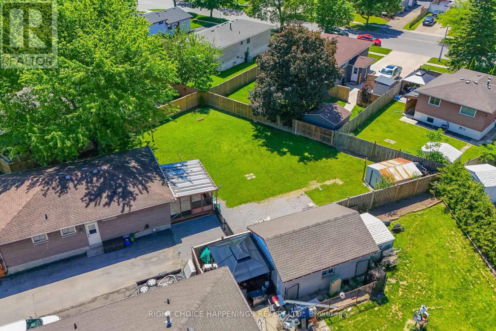 10 NEWLEAF CRESCENT - 20