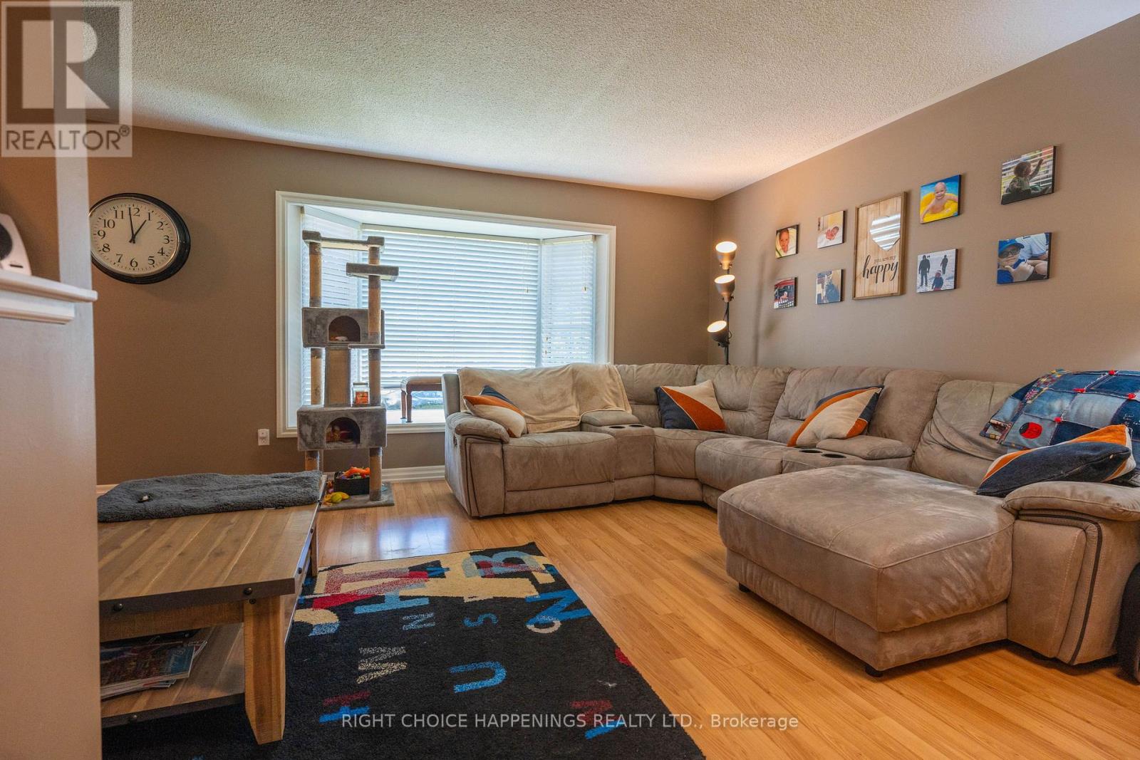 10 NEWLEAF CRESCENT - 4