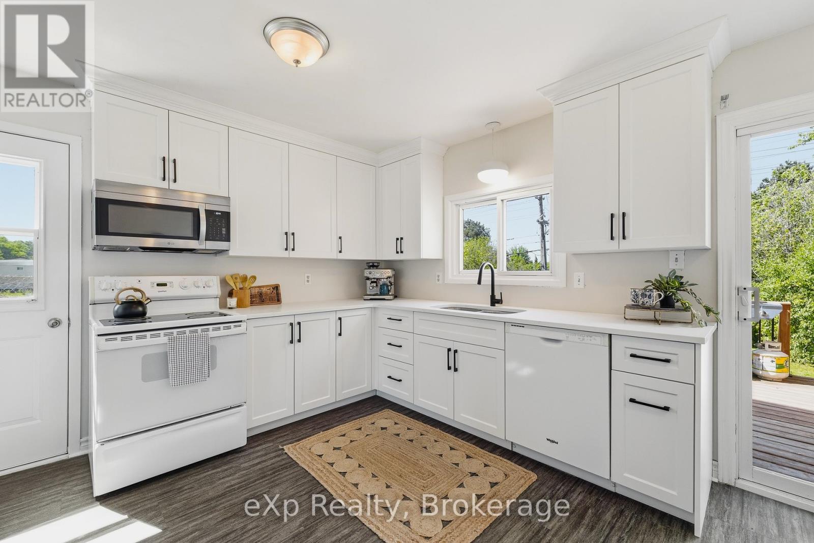 283 COLE ROAD - 10