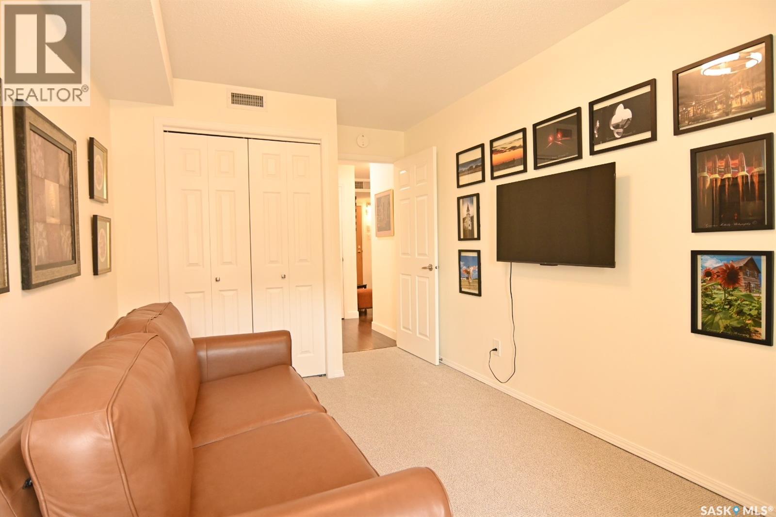 213 2305 Adelaide STREET E — photo 17
