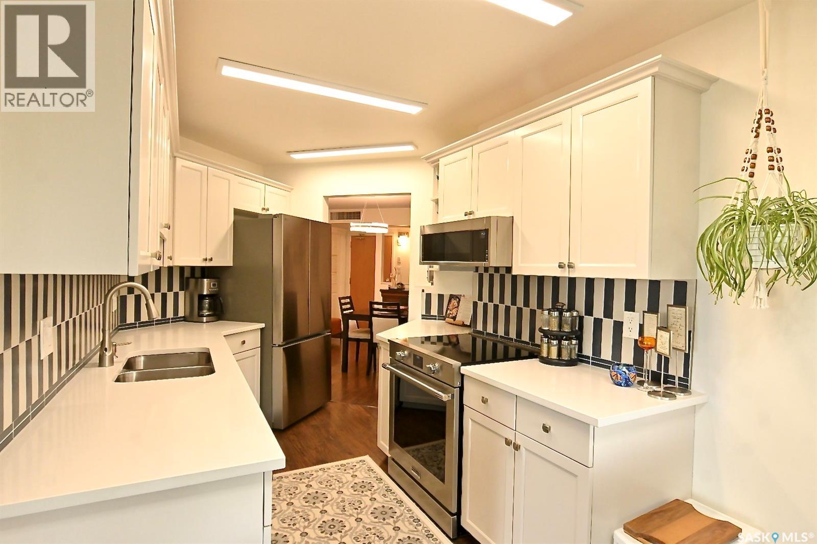 213 2305 Adelaide STREET E - photo 5