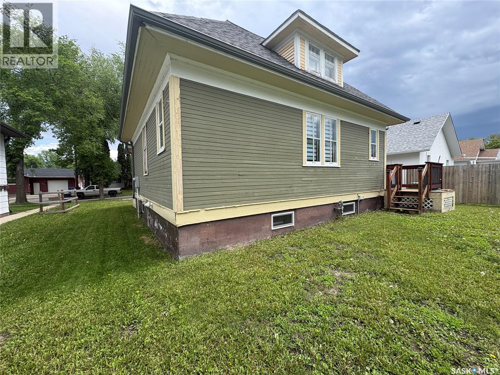 138 First AVENUE N - 25