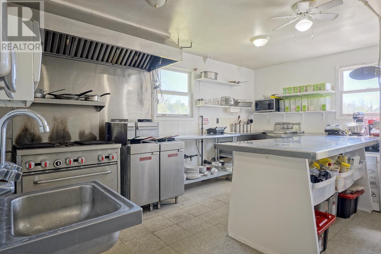 9571 Normans Road - 16