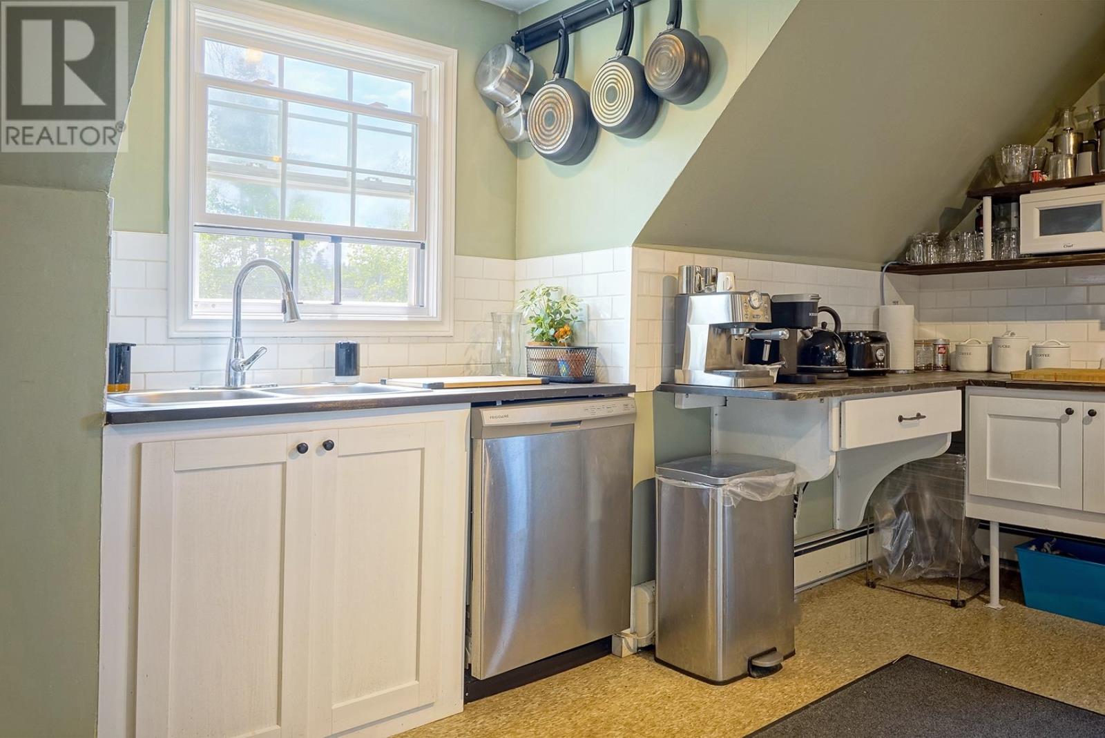 9571 Normans Road - 23