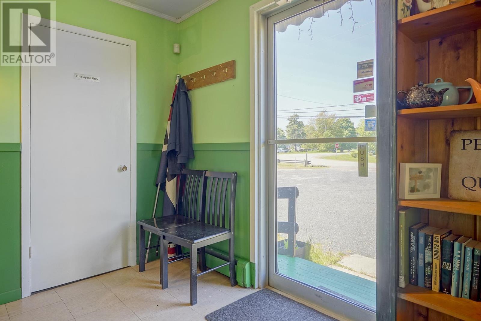9571 Normans Road - 8
