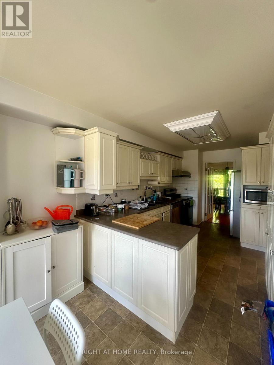 1140 LEEWOOD DRIVE - 6