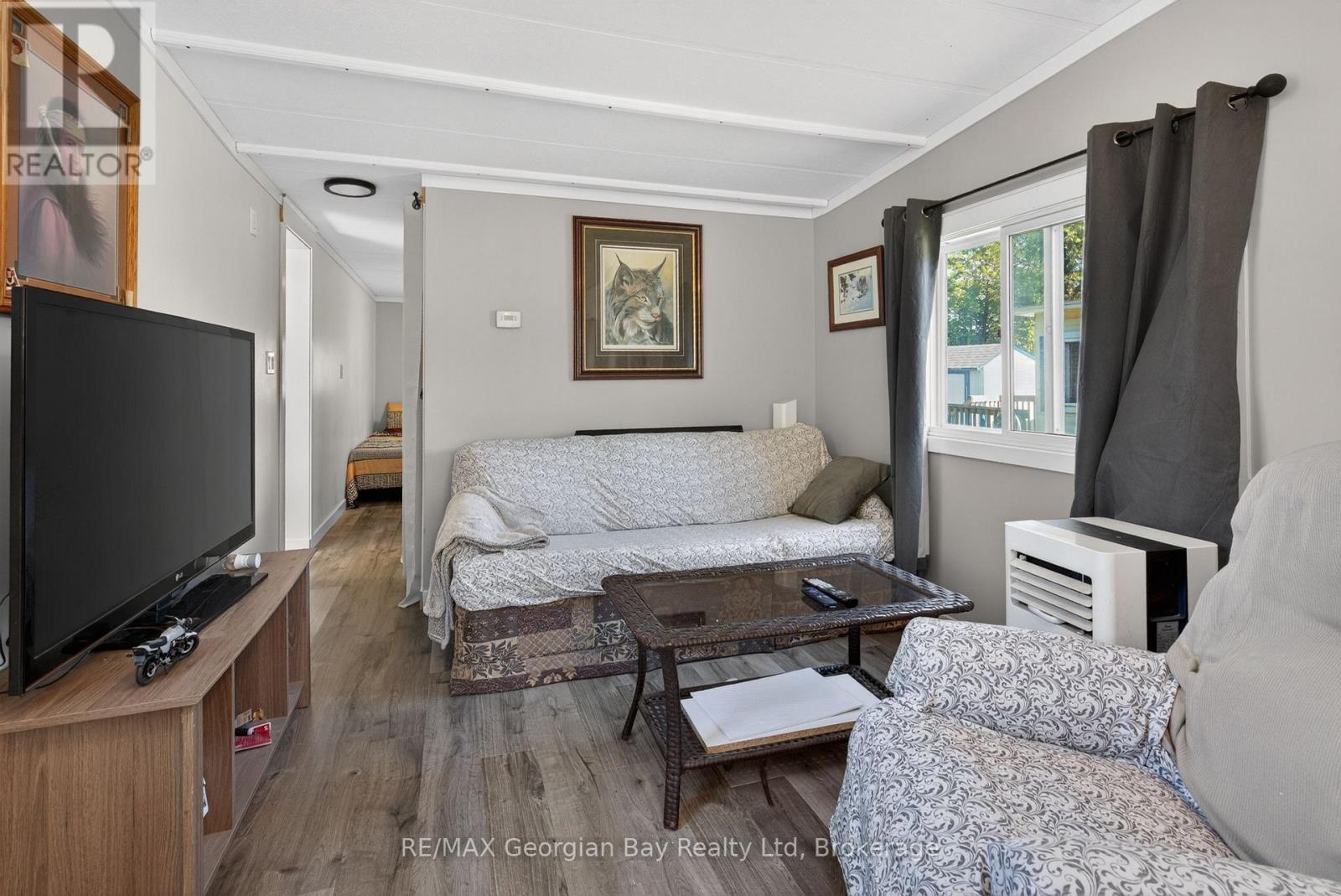 24 LAKESHORE ROAD - 7