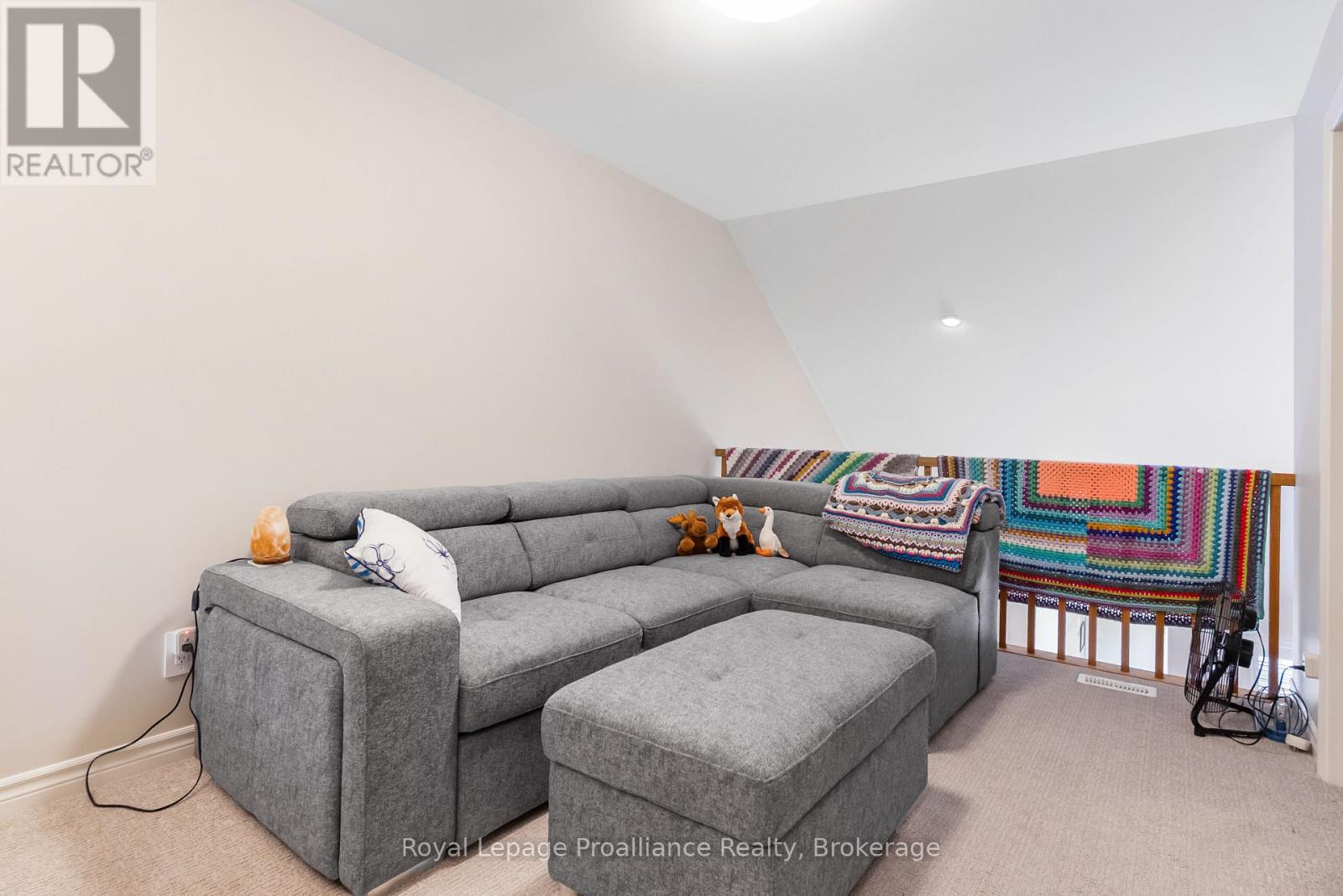 66 RIVERSTONE WAY - 23