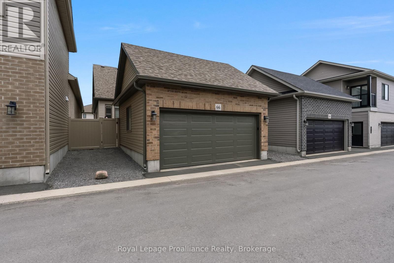 66 RIVERSTONE WAY - 32