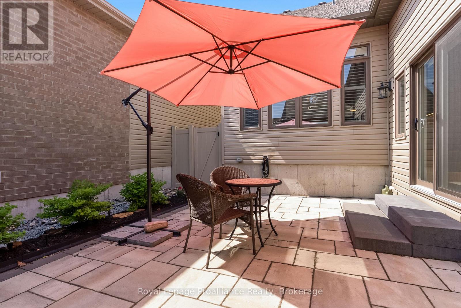 66 RIVERSTONE WAY - 28