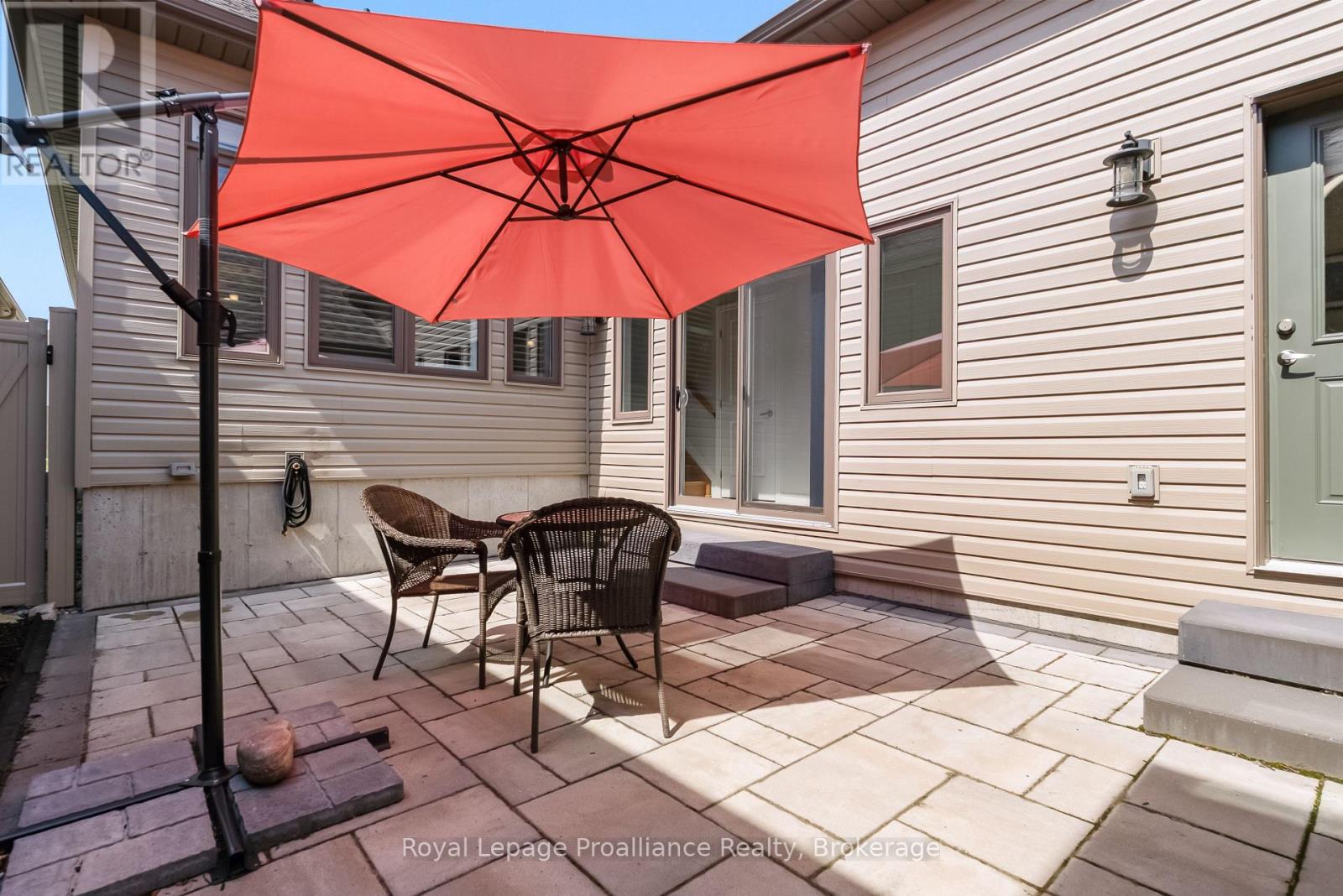 66 RIVERSTONE WAY - 27