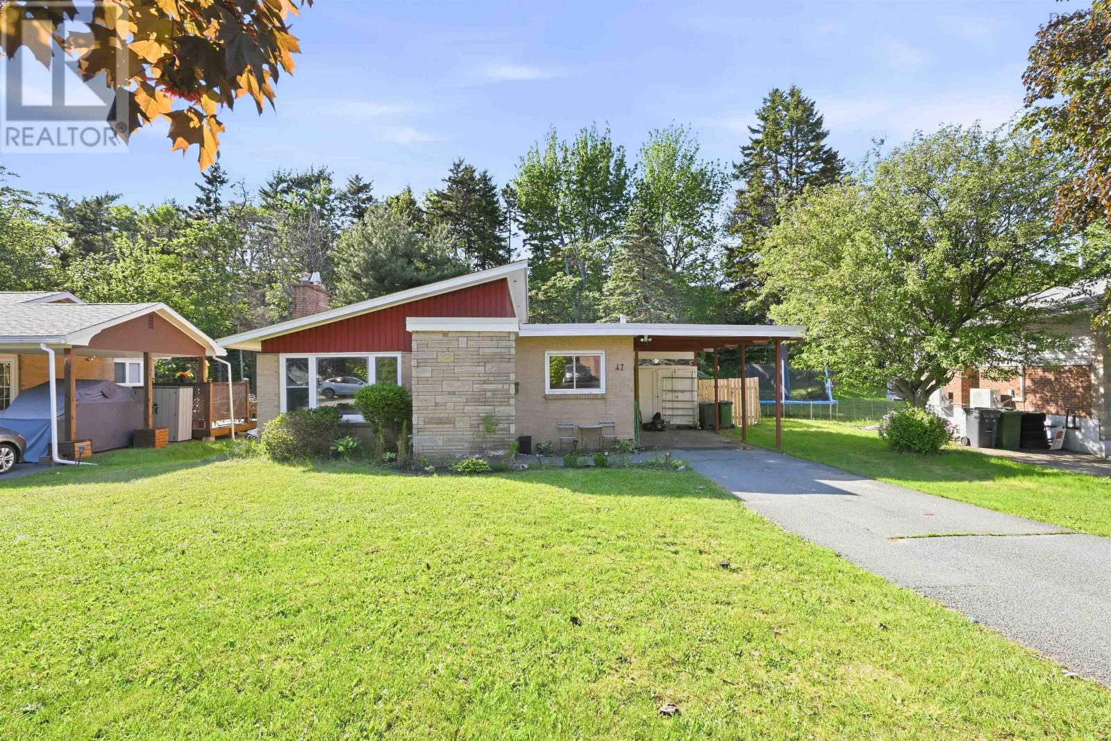 Property 2 of 43 of 47 Gateway Road