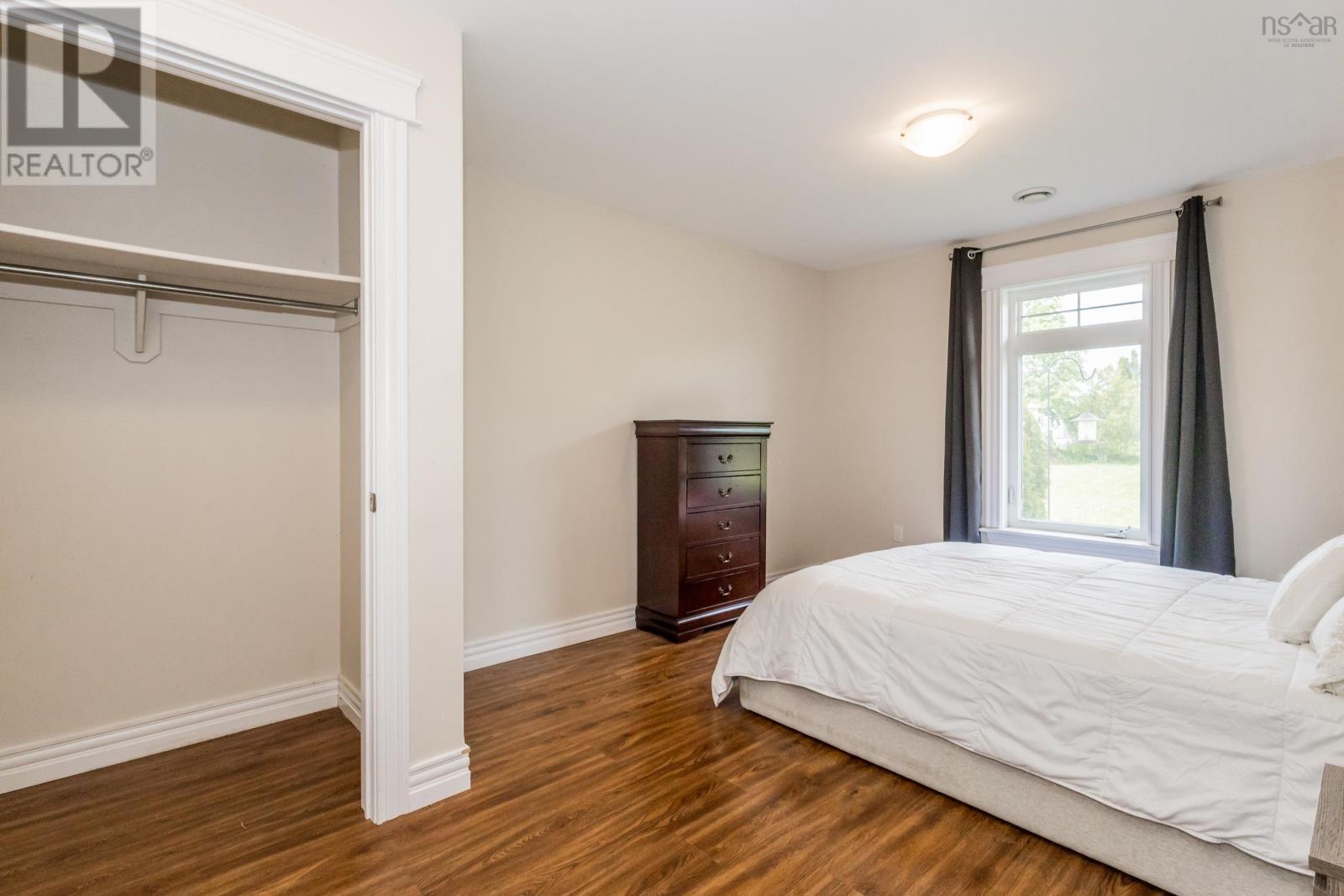 Property 27 of 47 of 19 Mackinnon Court
