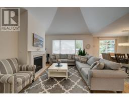 Dining room - 43 Fawndale Crescent, Wasaga Beach, ON L9Z2N2 Photo 6