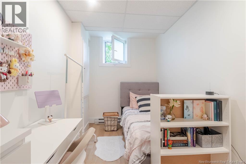 2 Westwood Drive - 32