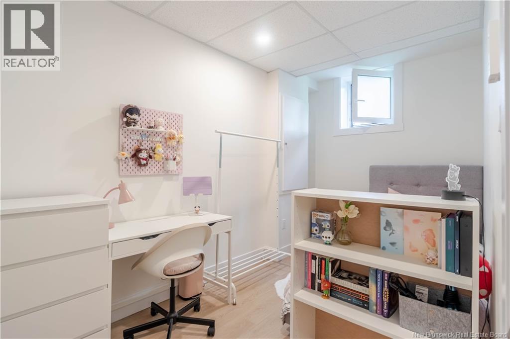 2 Westwood Drive - 31