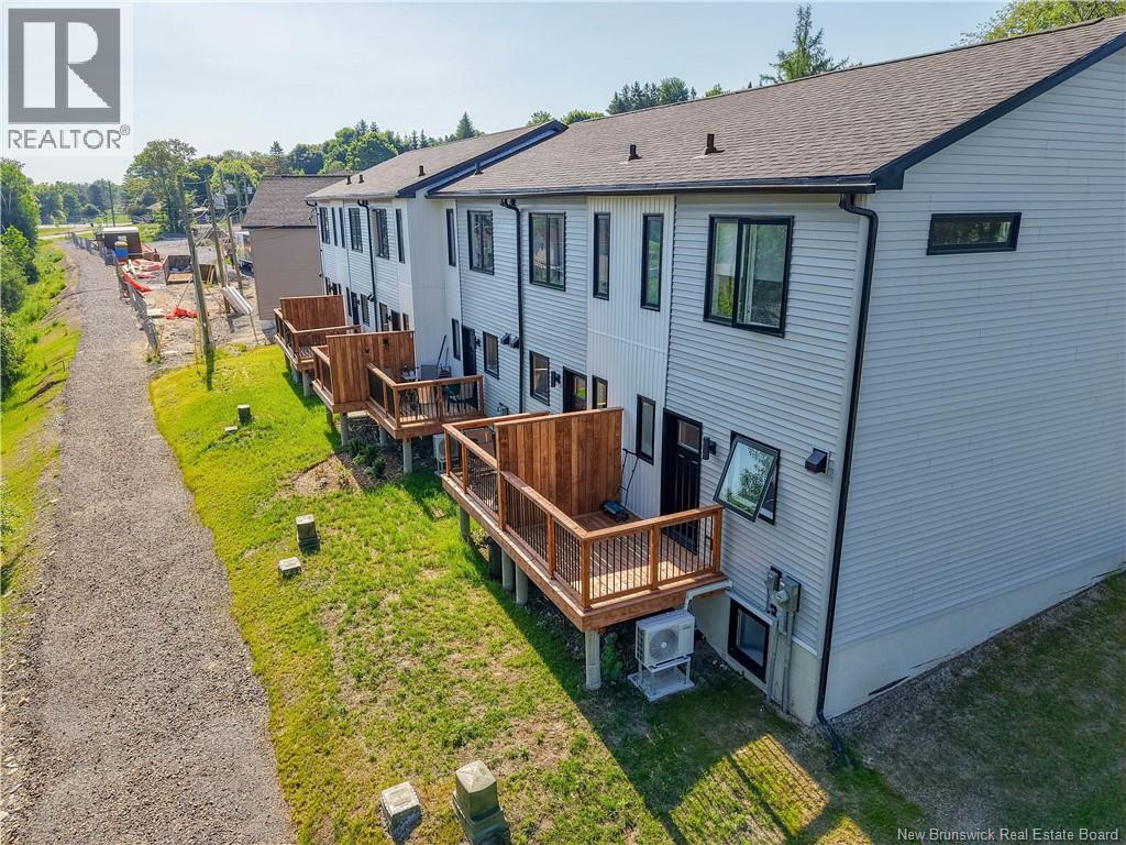 2 Westwood Drive - 36