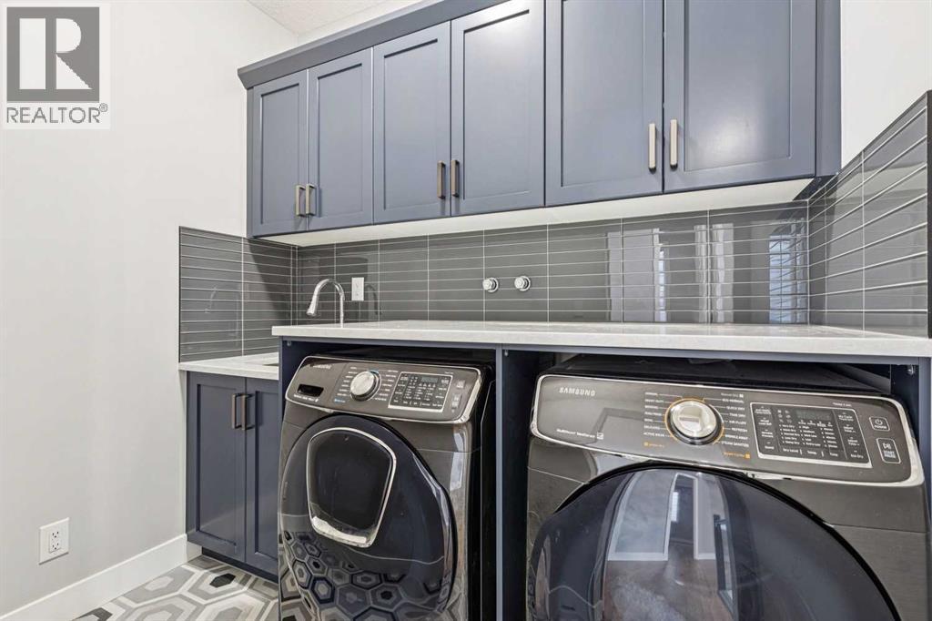 69 Yorkville Green SW — photo 32