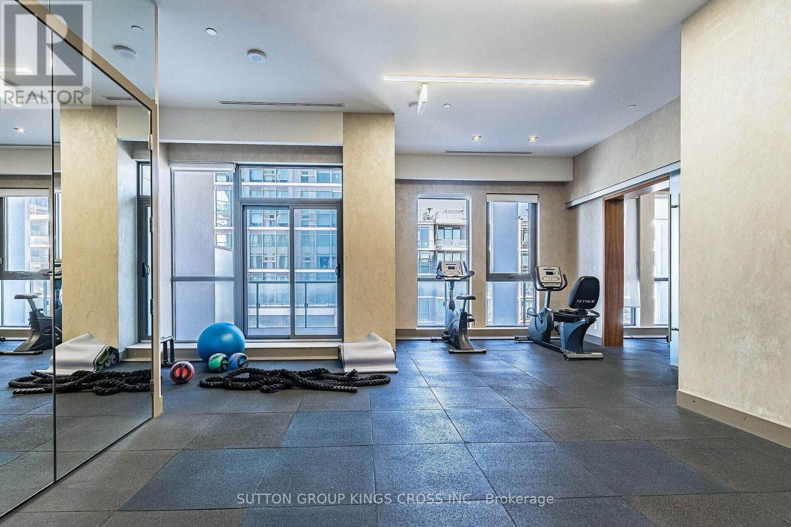 #202 15 ZORRA STREET - 42