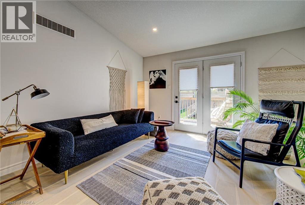 #52 29 SCHUYLER Street - 35