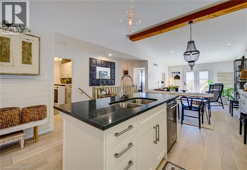 #52 29 SCHUYLER Street - 7