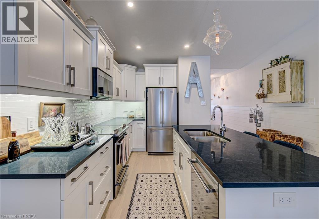 #52 29 SCHUYLER Street - 9