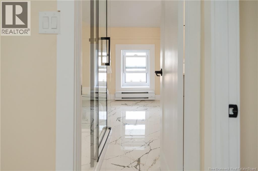16 Bellevue Street - 25
