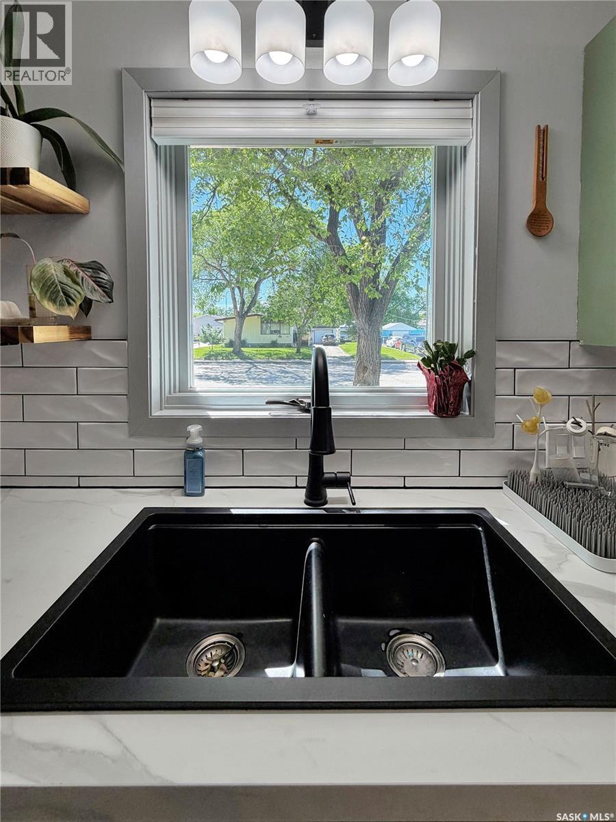 1114 Arcola STREET — photo 16