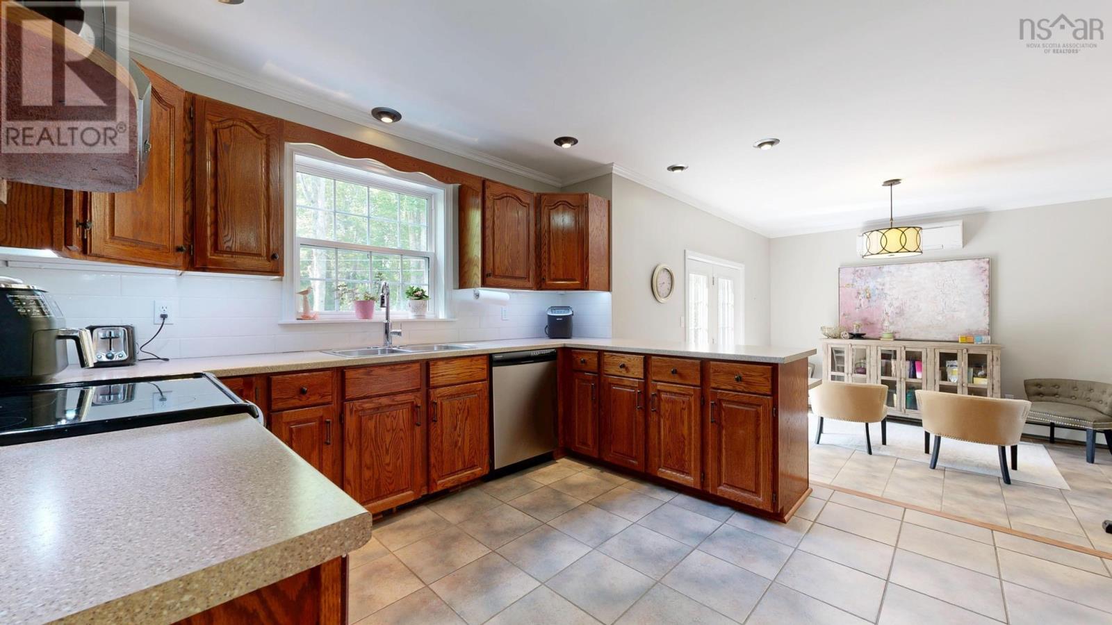 Property 16 of 49 of 2115 Langille Drive