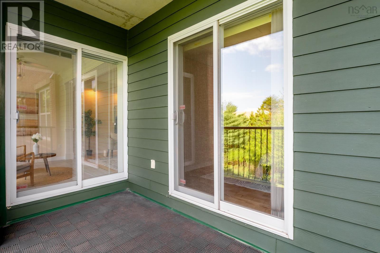 Property 27 of 41 of 206 96 Regency Park