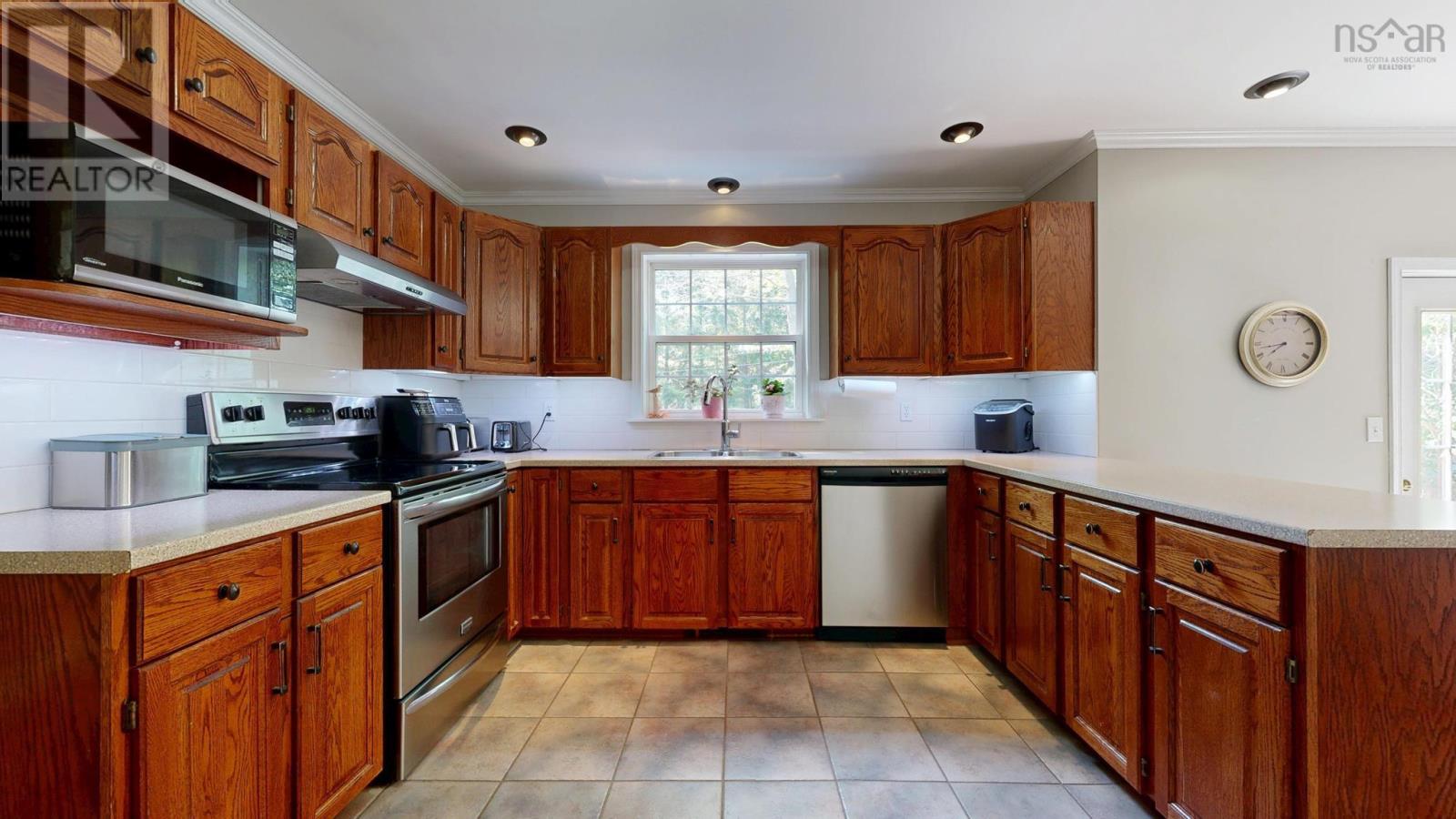 Property 15 of 49 of 2115 Langille Drive