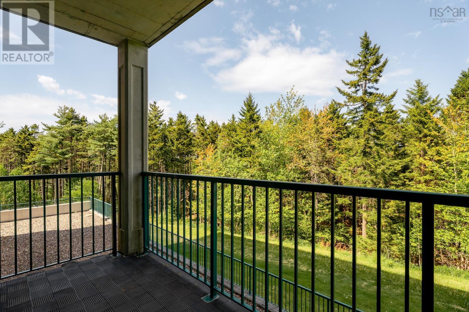 Property 25 of 41 of 206 96 Regency Park