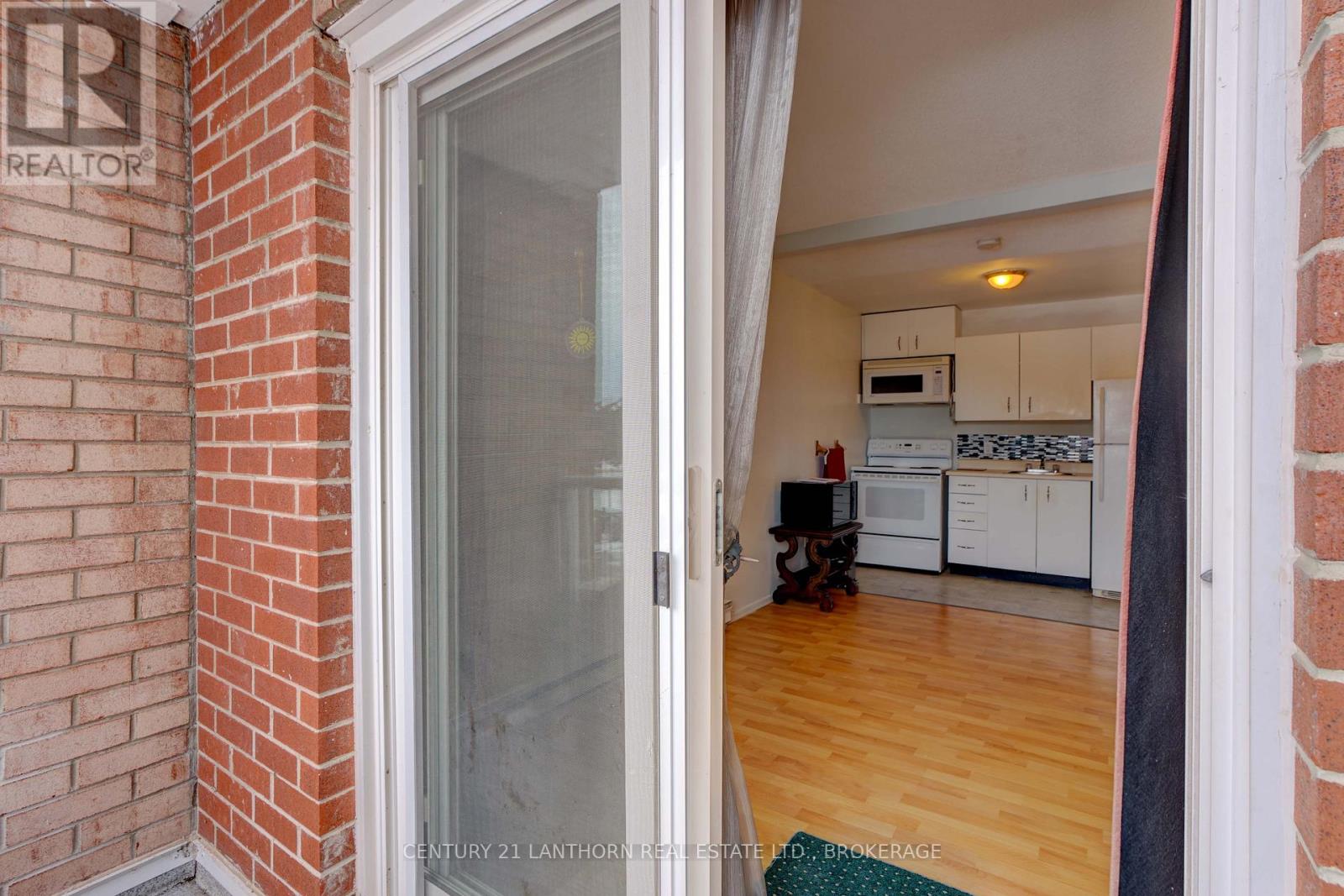#309 580 ARMSTRONG ROAD - 17