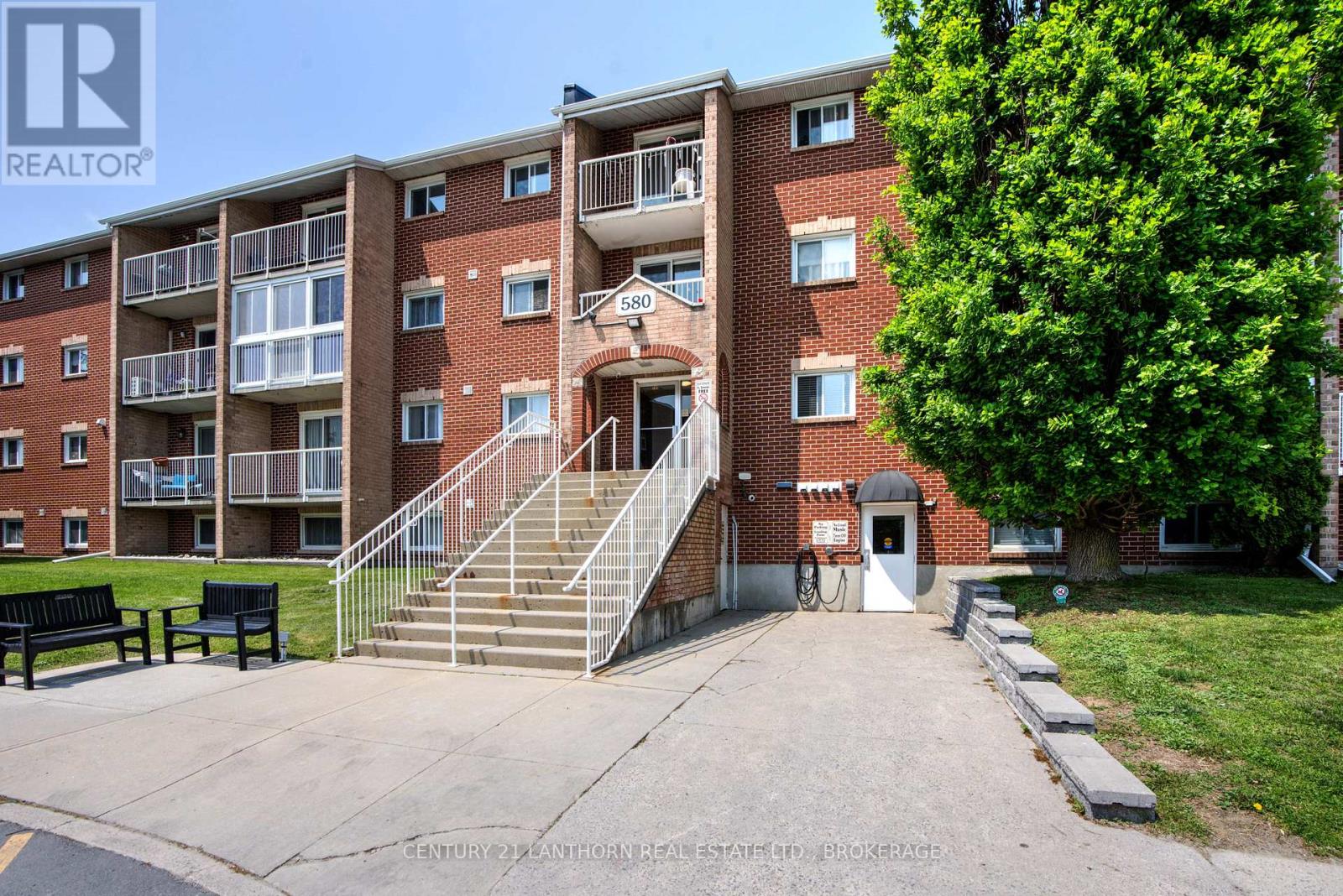 #309 580 ARMSTRONG ROAD - 3