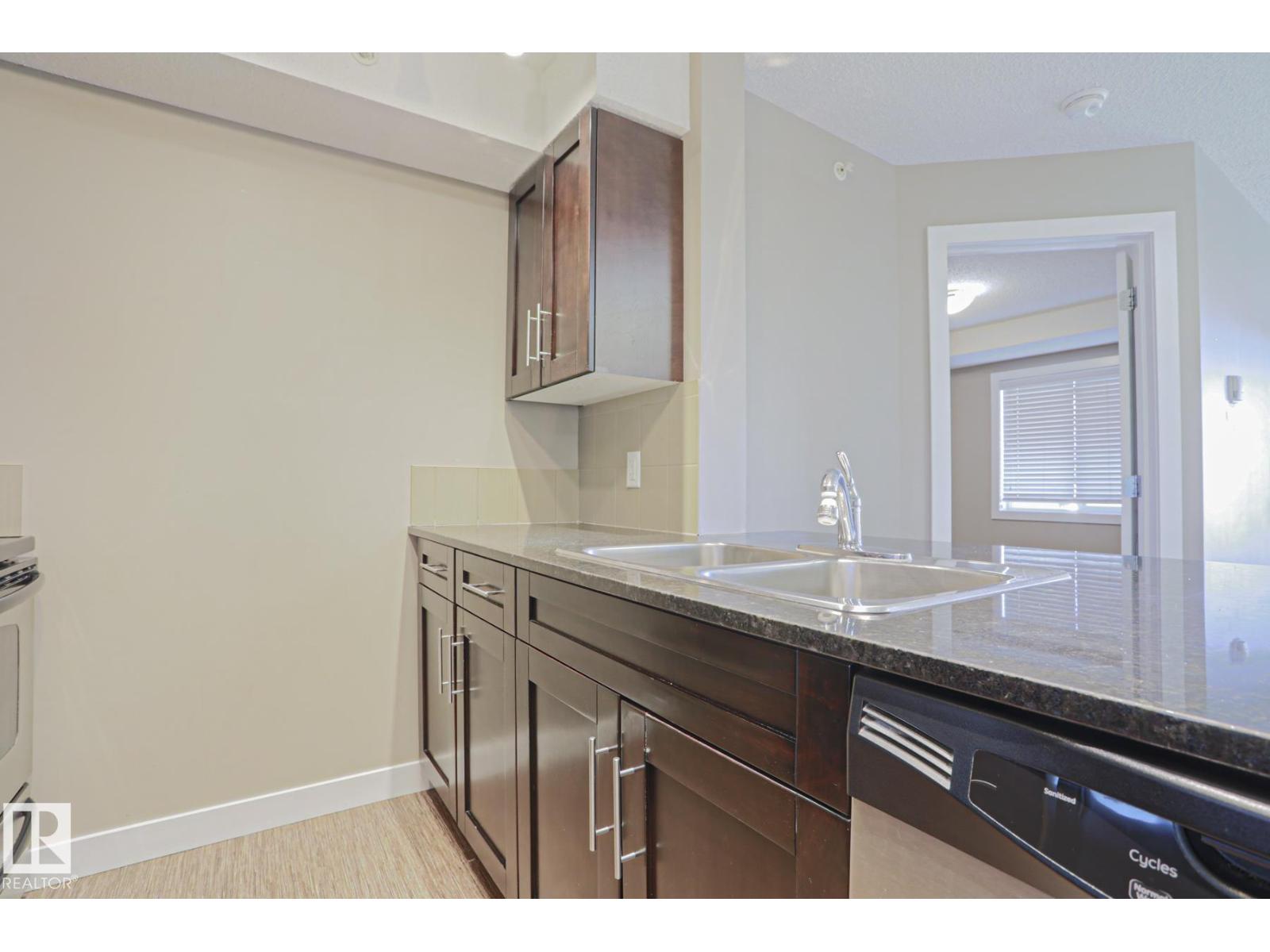 #405 11804 22 AV SW SW - 10
