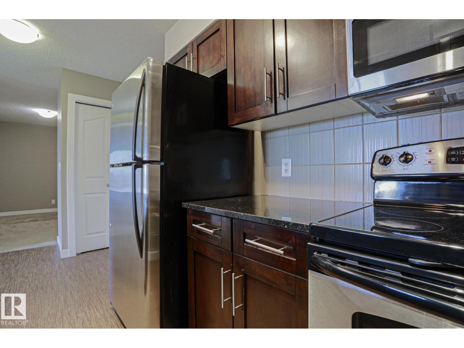 #405 11804 22 AV SW SW - 12