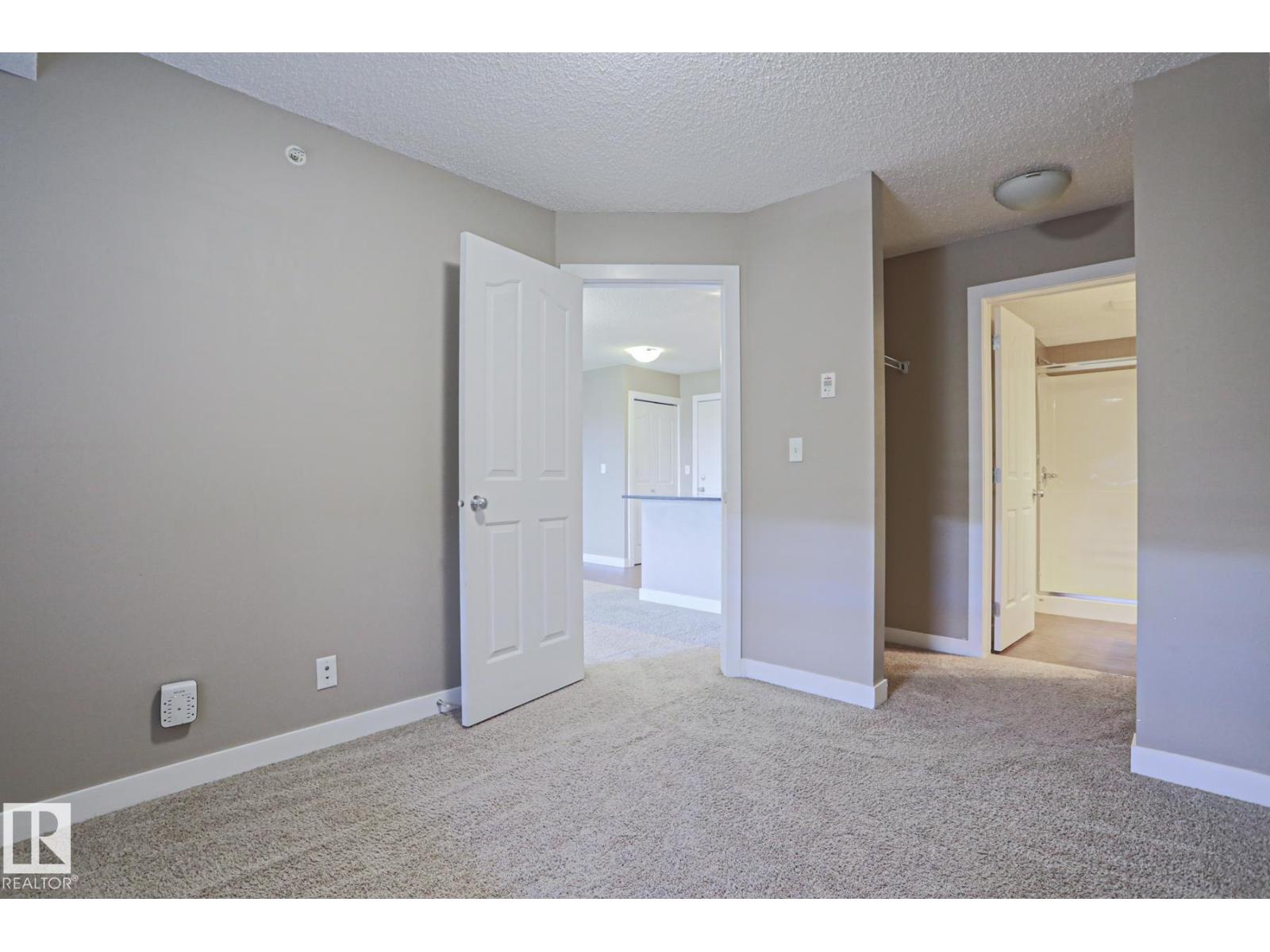 #405 11804 22 AV SW SW - 27